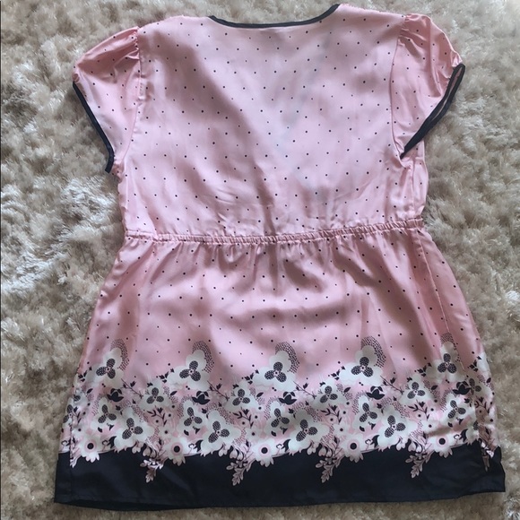 Gorgeous silk maternity top - Picture 7 of 15